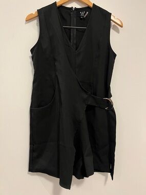 Six Crisp Days Black V-Neck Sleeveless Romper